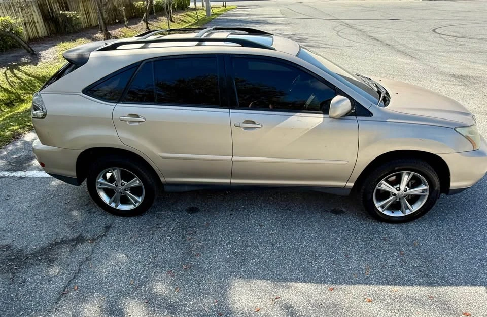 2007 Lexus RX 2nd Gen - Image 5 of 20