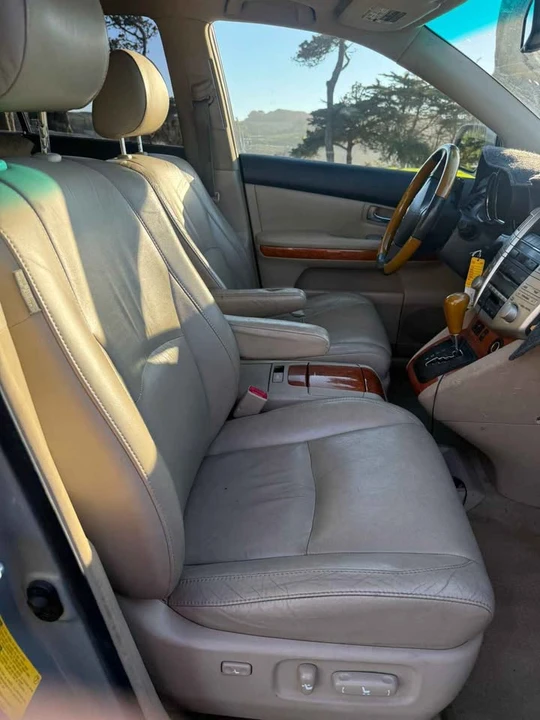2007 Lexus RX 2nd Gen - Image 11 of 20
