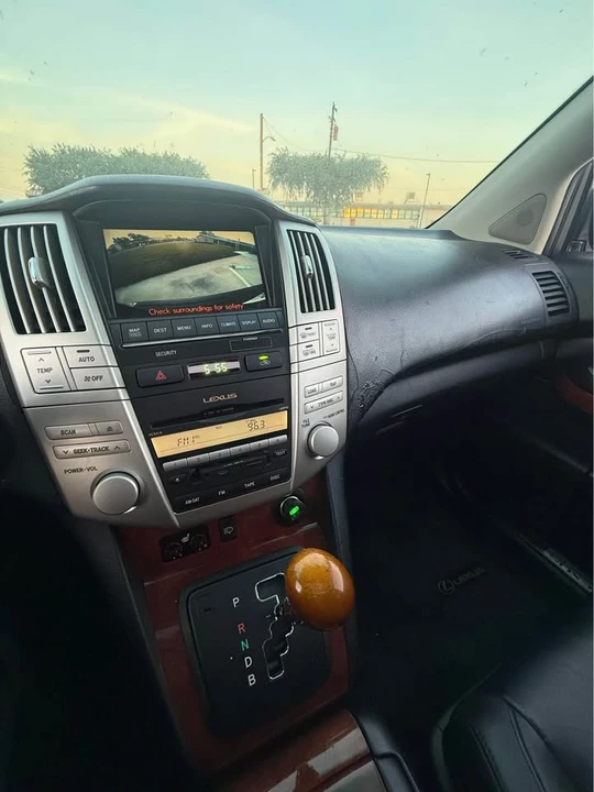 2007 Lexus RX 2nd Gen - Image 7 of 10