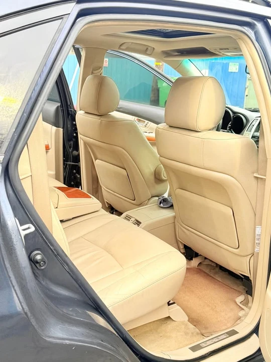 2007 Lexus RX 2nd Gen - Image 14 of 17