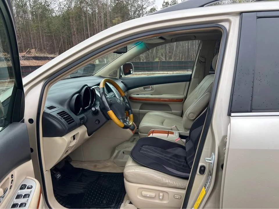 2007 Lexus RX 2nd Gen - Image 11 of 14