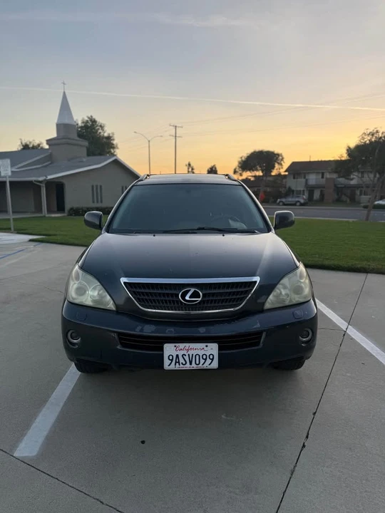 2007 Lexus RX 2nd Gen - Image 2 of 10