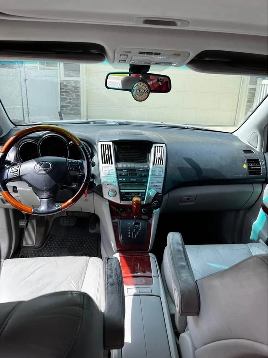 2007 Lexus RX 2nd Gen - Image 7 of 14