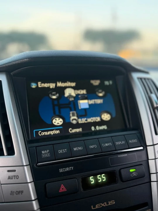 2007 Lexus RX 2nd Gen - Image 8 of 10