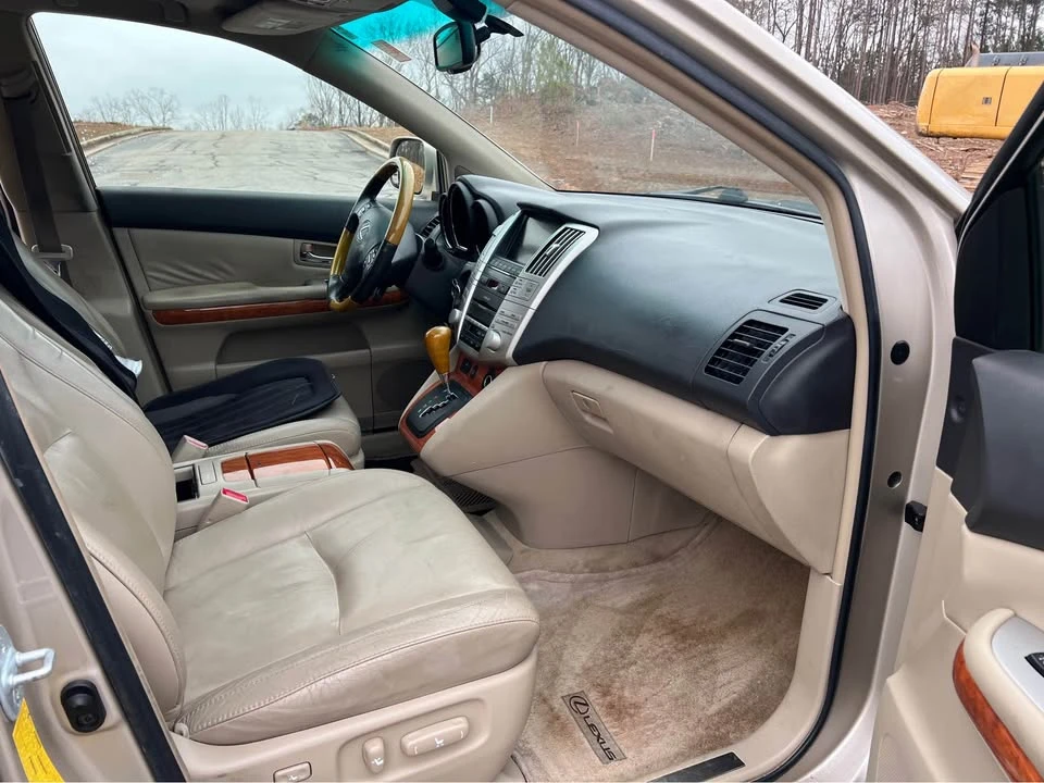 2007 Lexus RX 2nd Gen - Image 9 of 14