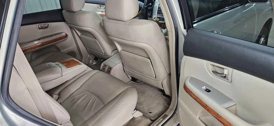 2007 Lexus RX 2nd Gen - Image 11 of 12