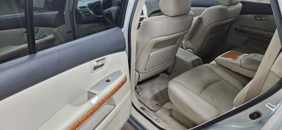 2007 Lexus RX 2nd Gen - Image 10 of 12