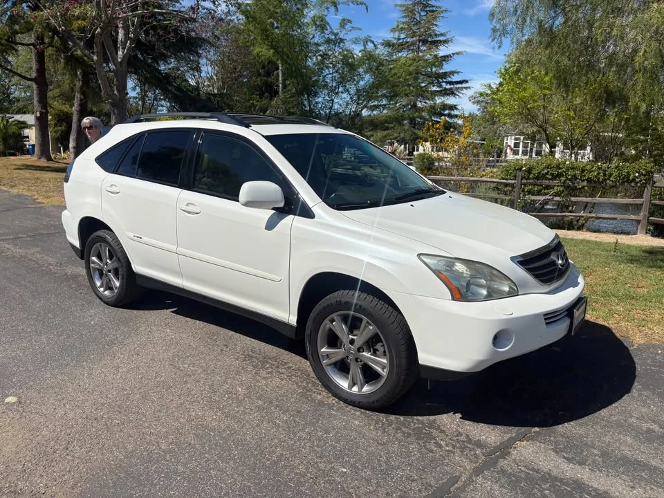2007 Lexus RX 2nd Gen - Image 2 of 9