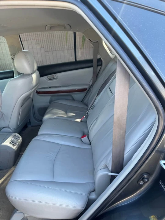 2007 Lexus RX 2nd Gen - Image 11 of 16