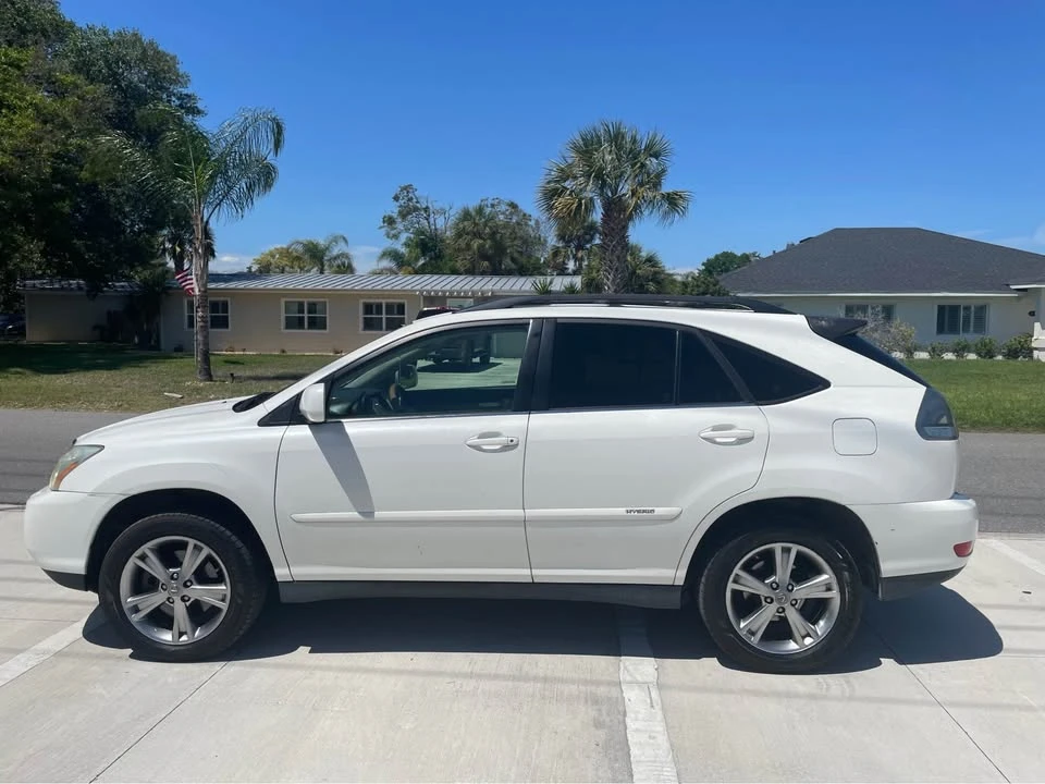 2007 Lexus RX 2nd Gen - Image 2 of 11