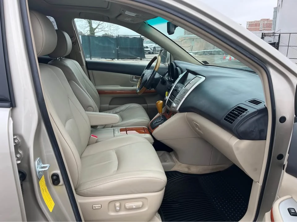 2007 Lexus RX 2nd Gen - Image 15 of 18