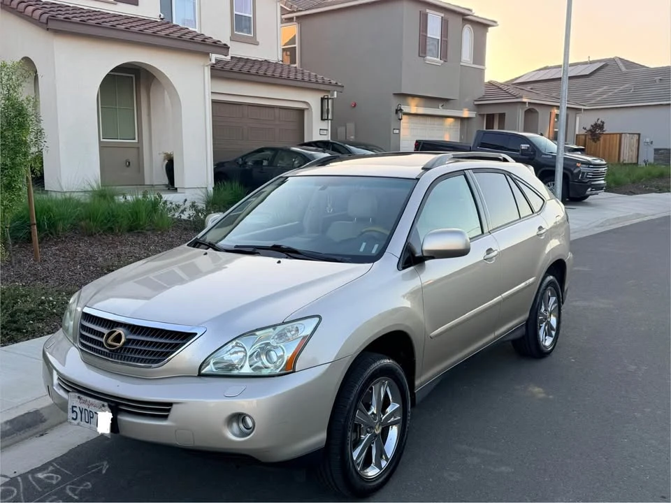 2007 Lexus RX 2nd Gen - Image 3 of 10