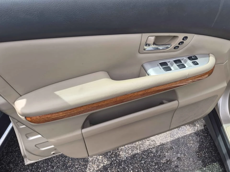 2007 Lexus RX 2nd Gen - Image 3 of 7