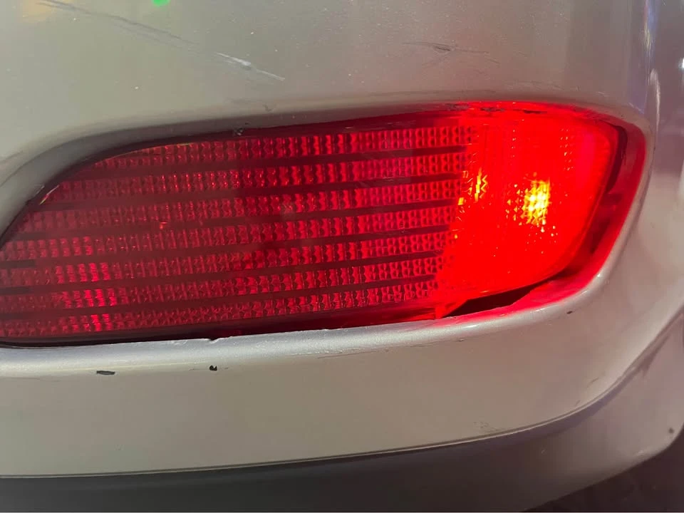 2007 Lexus RX 2nd Gen - Image 9 of 14