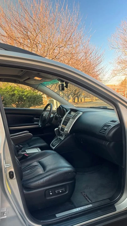 2007 Lexus RX 2nd Gen - Image 13 of 15