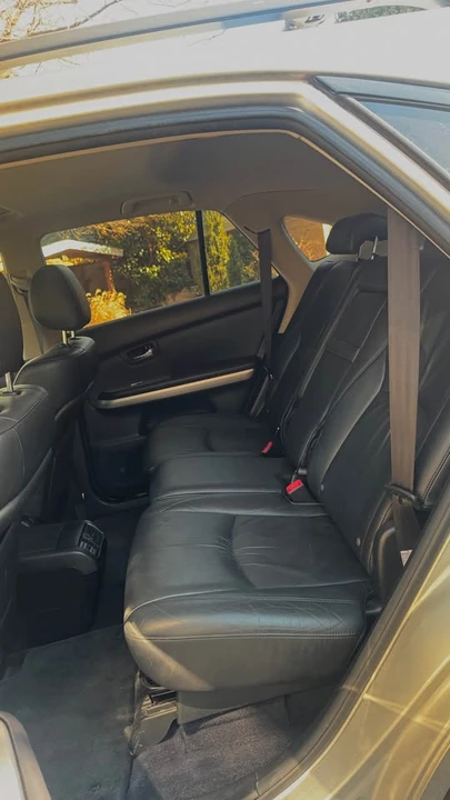 2007 Lexus RX 2nd Gen - Image 11 of 15