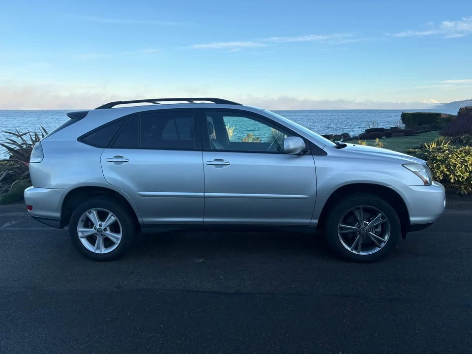 2007 Lexus RX 2nd Gen - Image 2 of 10