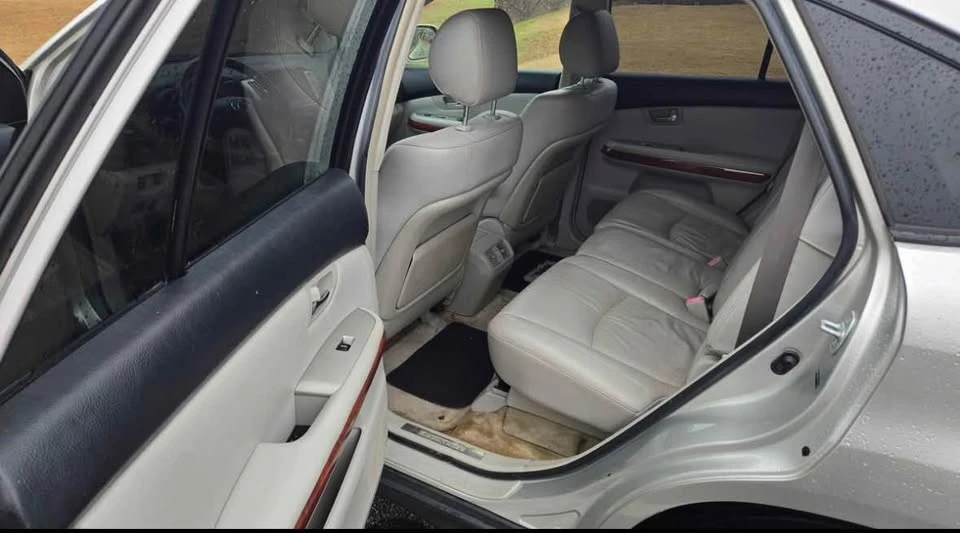 2007 Lexus RX 2nd Gen - Image 6 of 10