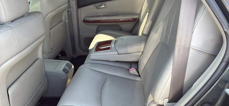 2007 Lexus RX 2nd Gen - Image 4 of 13