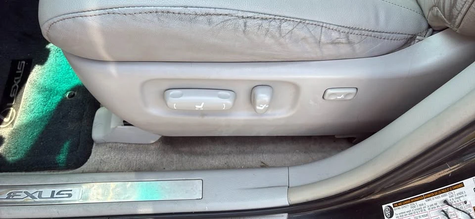 2007 Lexus RX 2nd Gen - Image 7 of 13