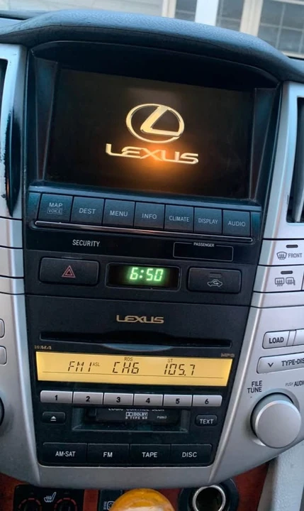 2007 Lexus RX 2nd Gen - Image 8 of 11