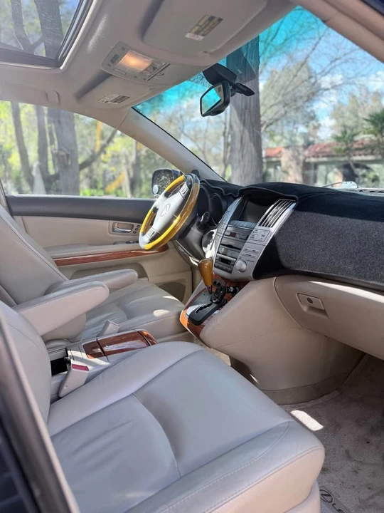 2007 Lexus RX 2nd Gen - Image 4 of 8
