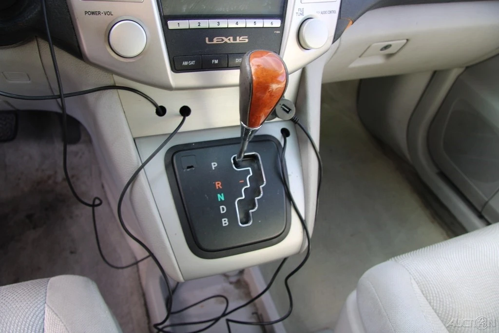 2007 Lexus RX 2nd Gen - Image 17 of 21