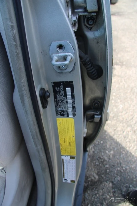 2007 Lexus RX 2nd Gen - Image 10 of 21
