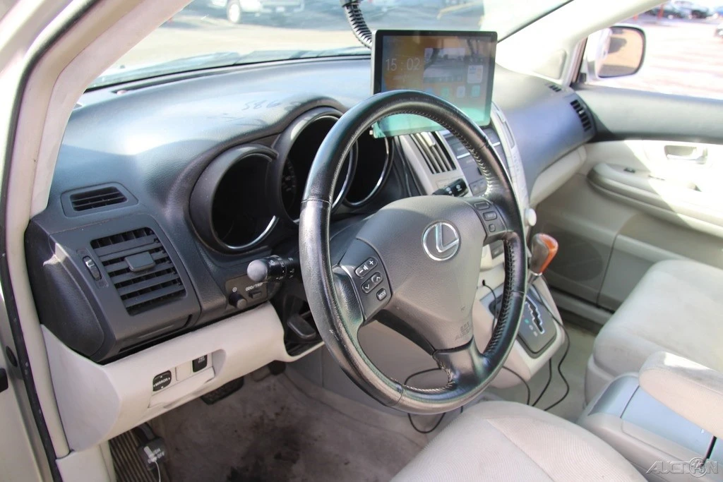 2007 Lexus RX 2nd Gen - Image 13 of 21
