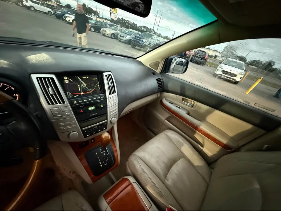 2007 Lexus RX 2nd Gen - Image 7 of 15