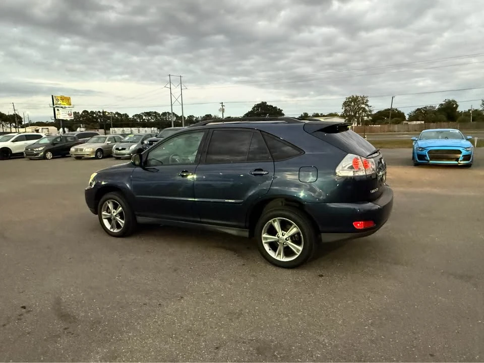 2007 Lexus RX 2nd Gen - Image 11 of 15