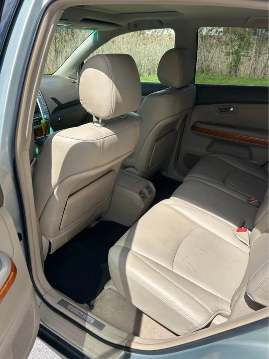 2007 Lexus RX 2nd Gen - Image 6 of 13