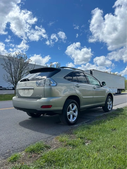 2007 Lexus RX 2nd Gen - Image 3 of 13