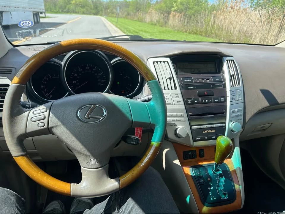 2007 Lexus RX 2nd Gen - Image 11 of 13