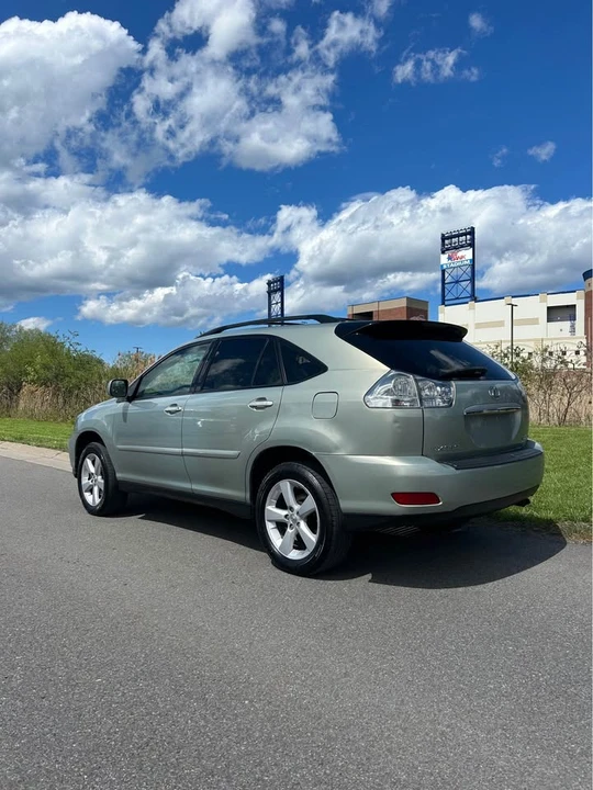 2007 Lexus RX 2nd Gen - Image 2 of 13
