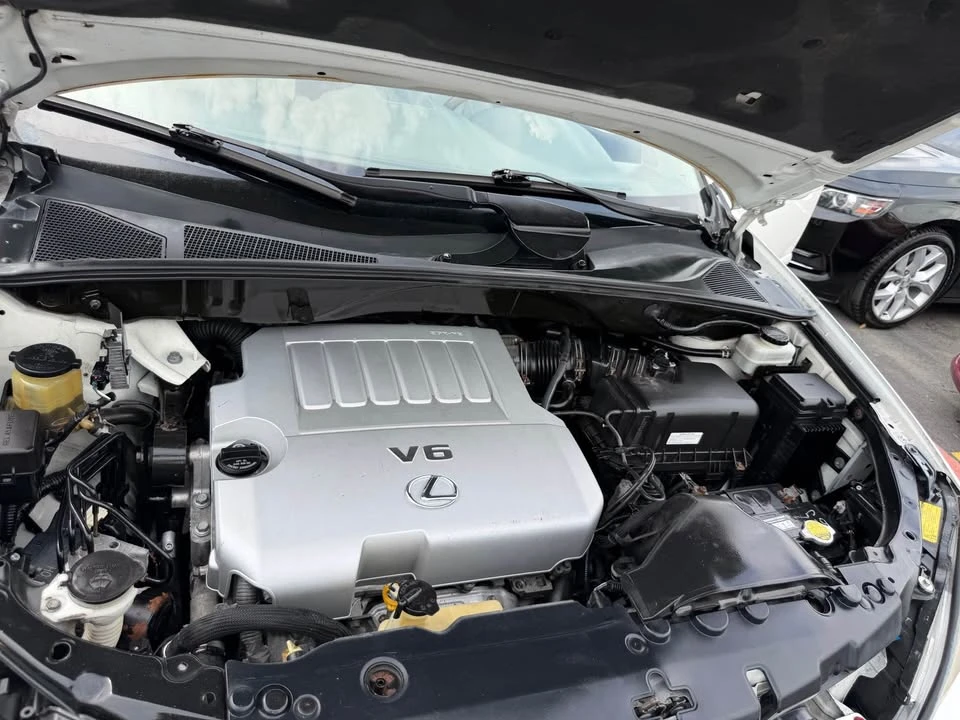 2007 Lexus RX 2nd Gen - Image 12 of 16