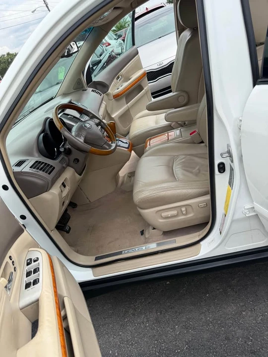 2007 Lexus RX 2nd Gen - Image 15 of 16