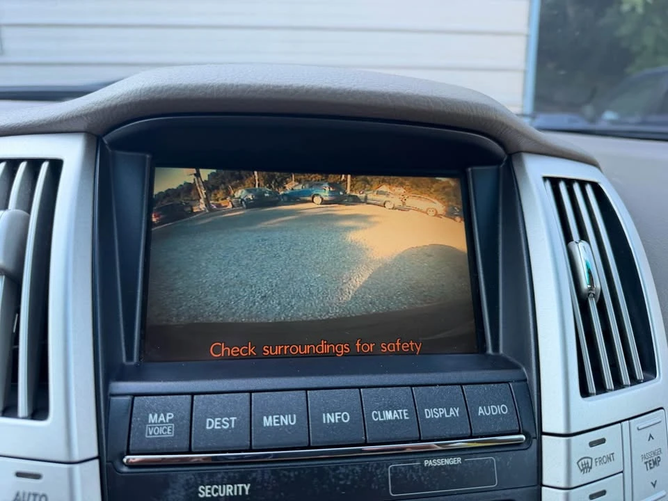 2007 Lexus RX 2nd Gen - Image 11 of 12