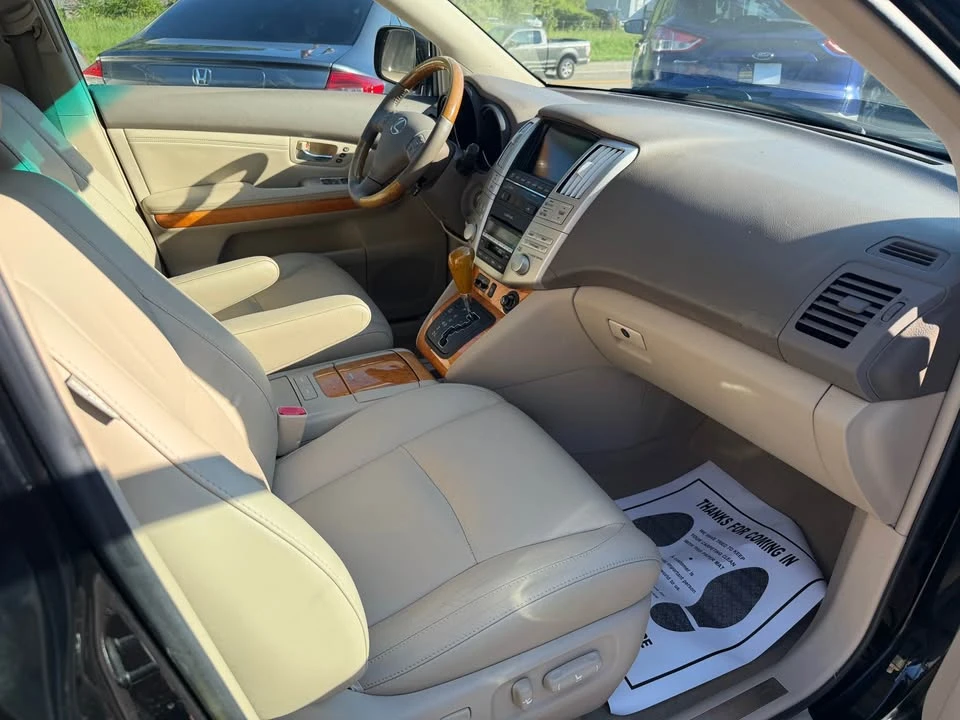 2007 Lexus RX 2nd Gen - Image 6 of 12