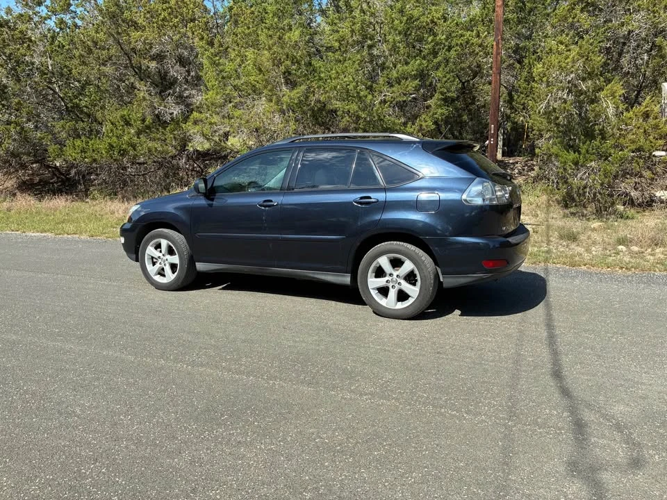 2007 Lexus RX 2nd Gen - Image 2 of 8