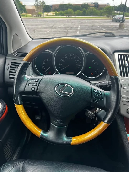 2007 Lexus RX 2nd Gen - Image 6 of 11