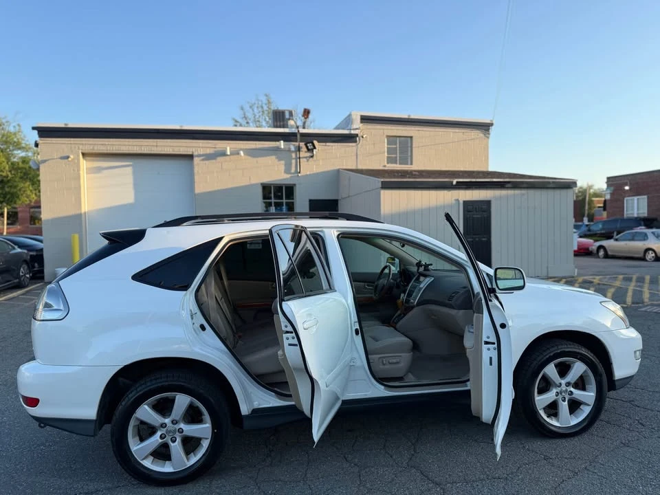 2007 Lexus RX 2nd Gen - Image 9 of 20