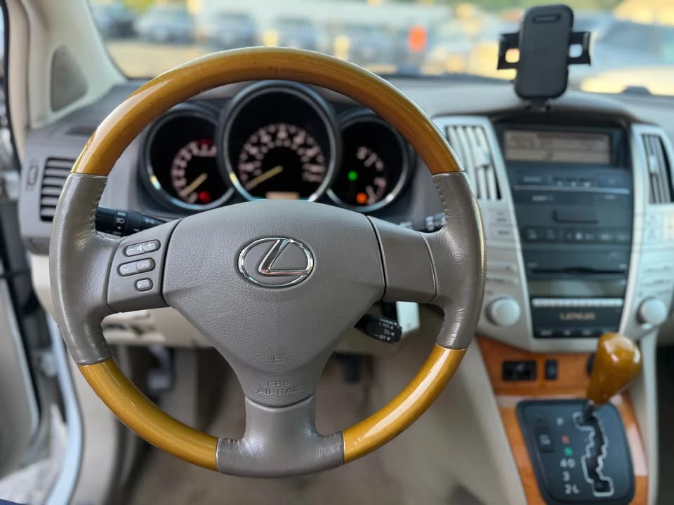 2007 Lexus RX 2nd Gen - Image 12 of 20