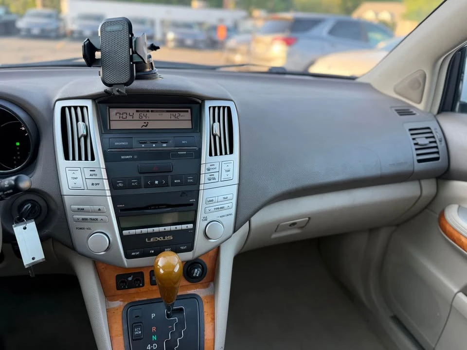 2007 Lexus RX 2nd Gen - Image 19 of 20