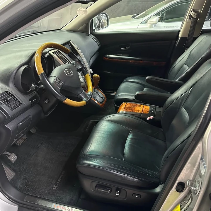 2007 Lexus RX 2nd Gen - Image 5 of 10