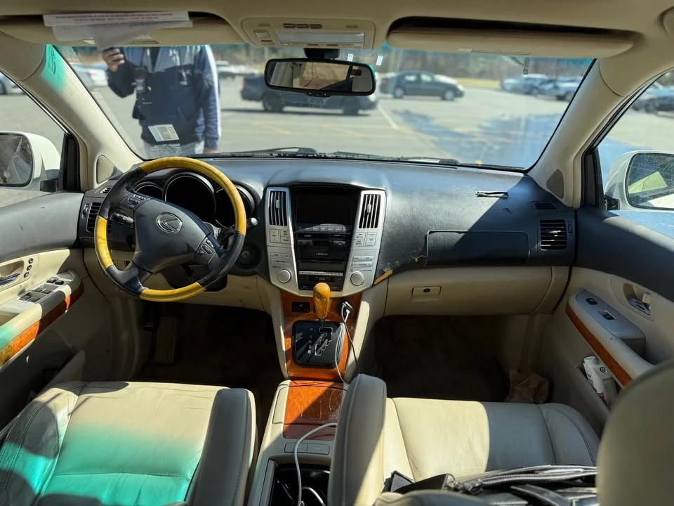 2007 Lexus RX 2nd Gen - Image 4 of 5
