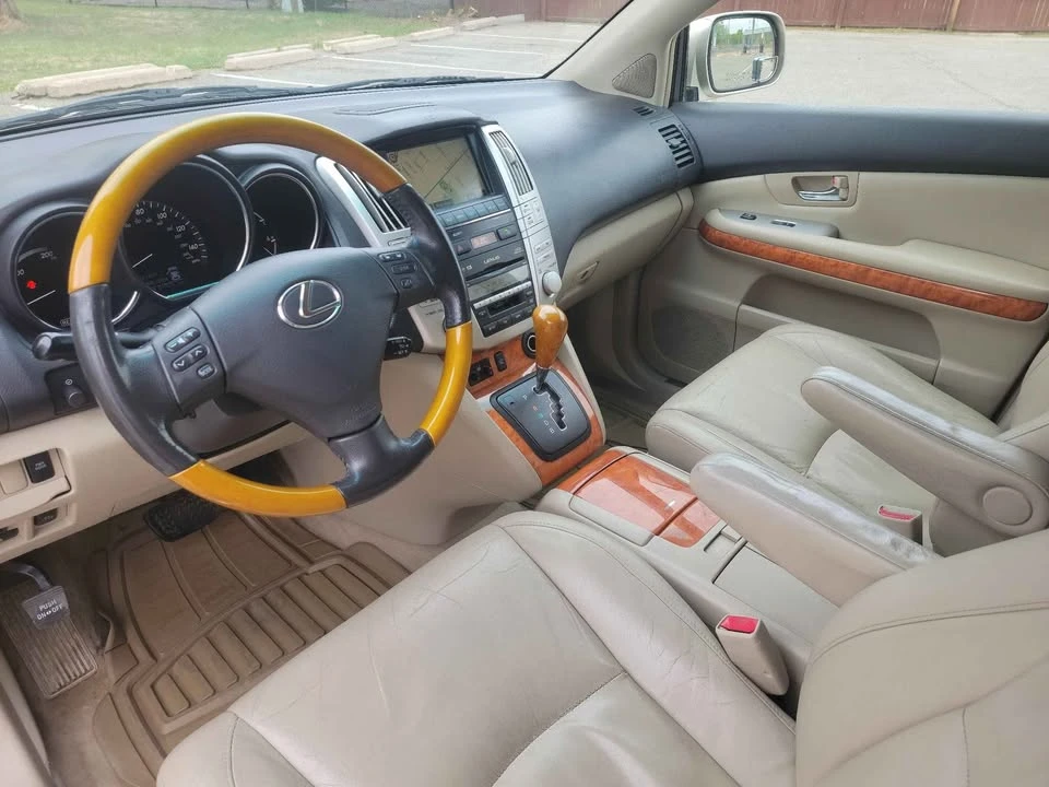 2007 Lexus RX 2nd Gen - Image 8 of 12