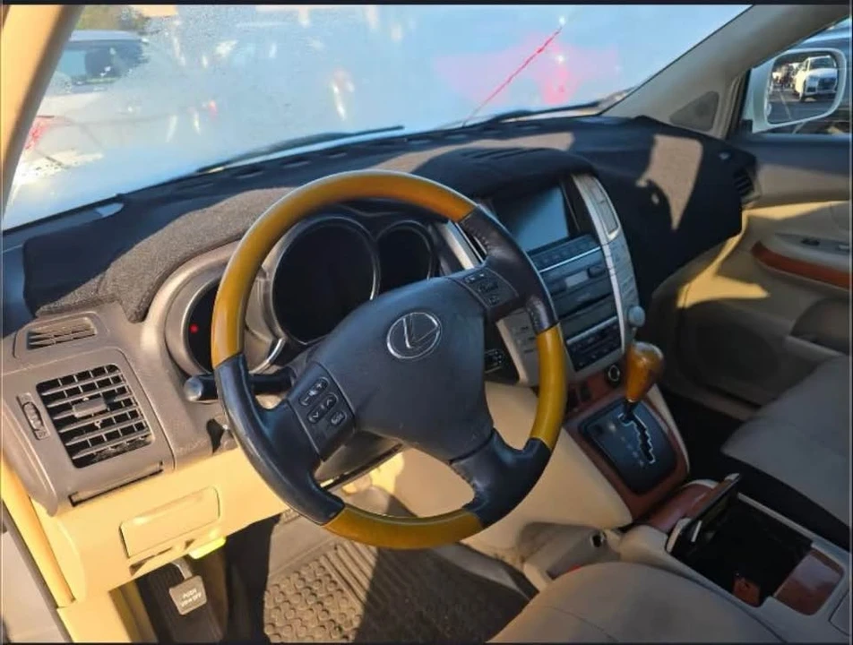 2007 Lexus RX 2nd Gen - Image 3 of 5