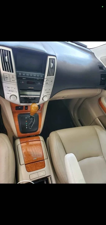 2007 Lexus RX 2nd Gen - Image 8 of 10