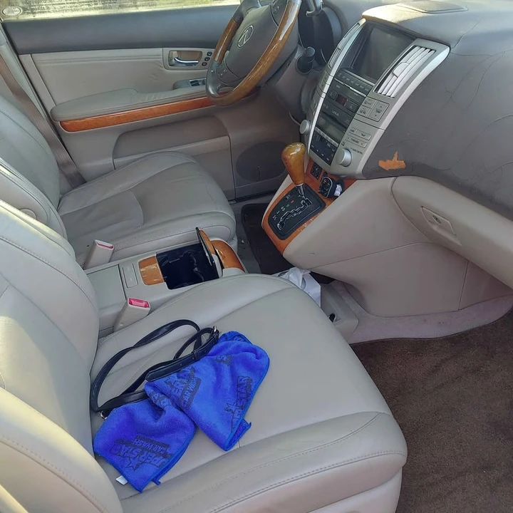 2007 Lexus RX 2nd Gen - Image 6 of 8